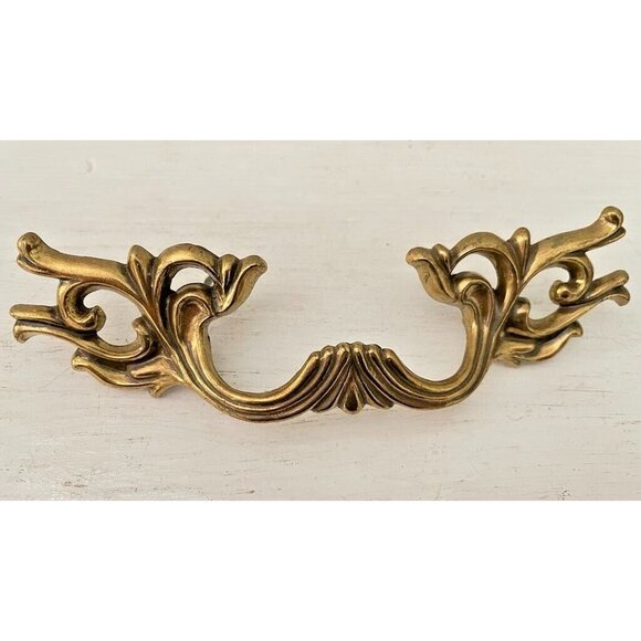 4 Classic Vintage Brass Drawer French Provincial Handles 6.25" L  2.75 Spread - Picture 3 of 7